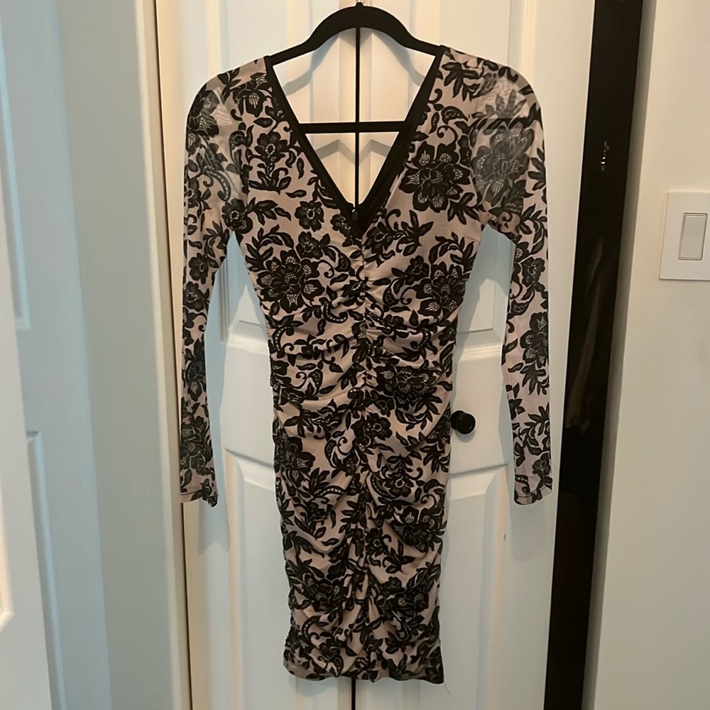 Guess long sleeve dress size 0